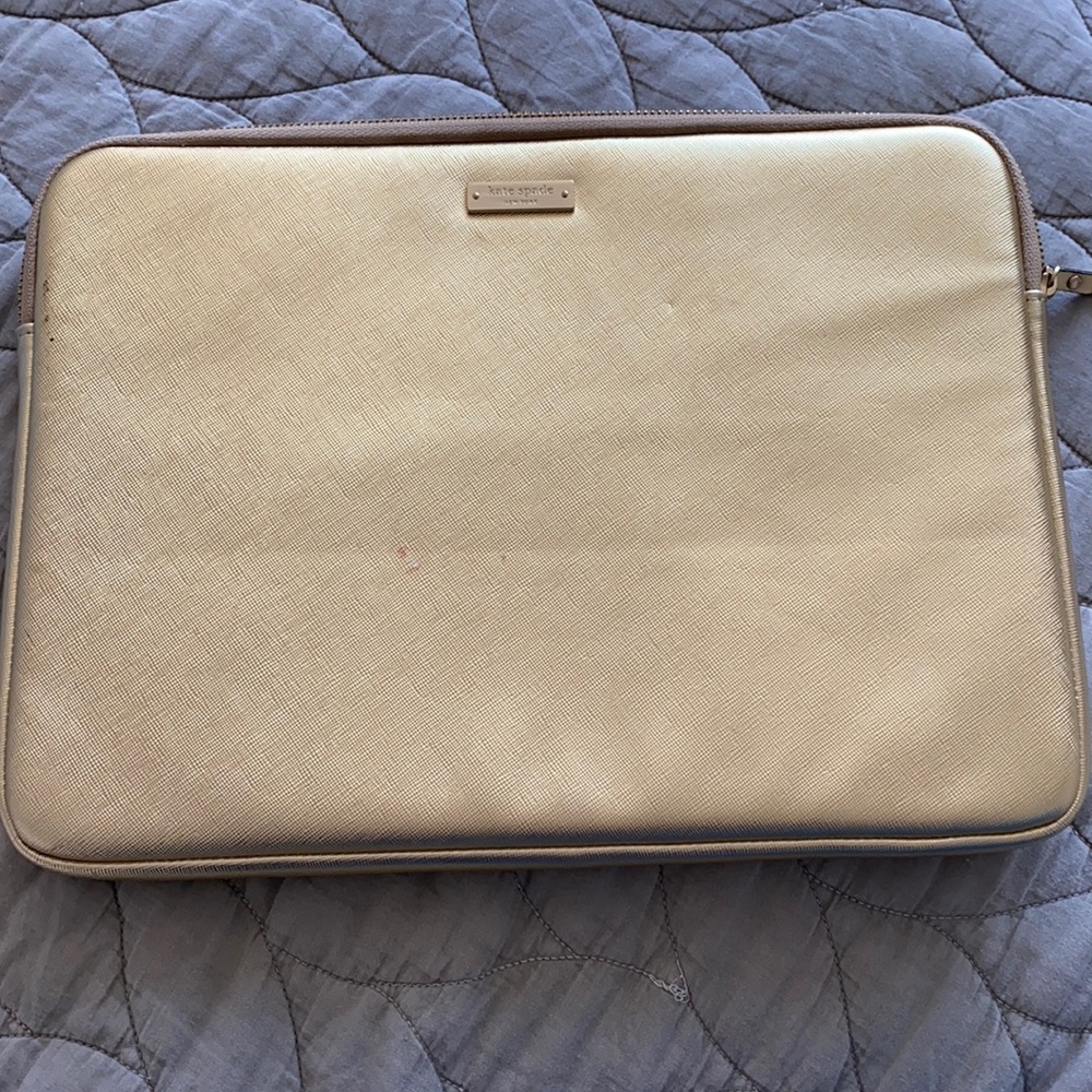 Laptop Kate spade case , fits a 13 Inches laptop